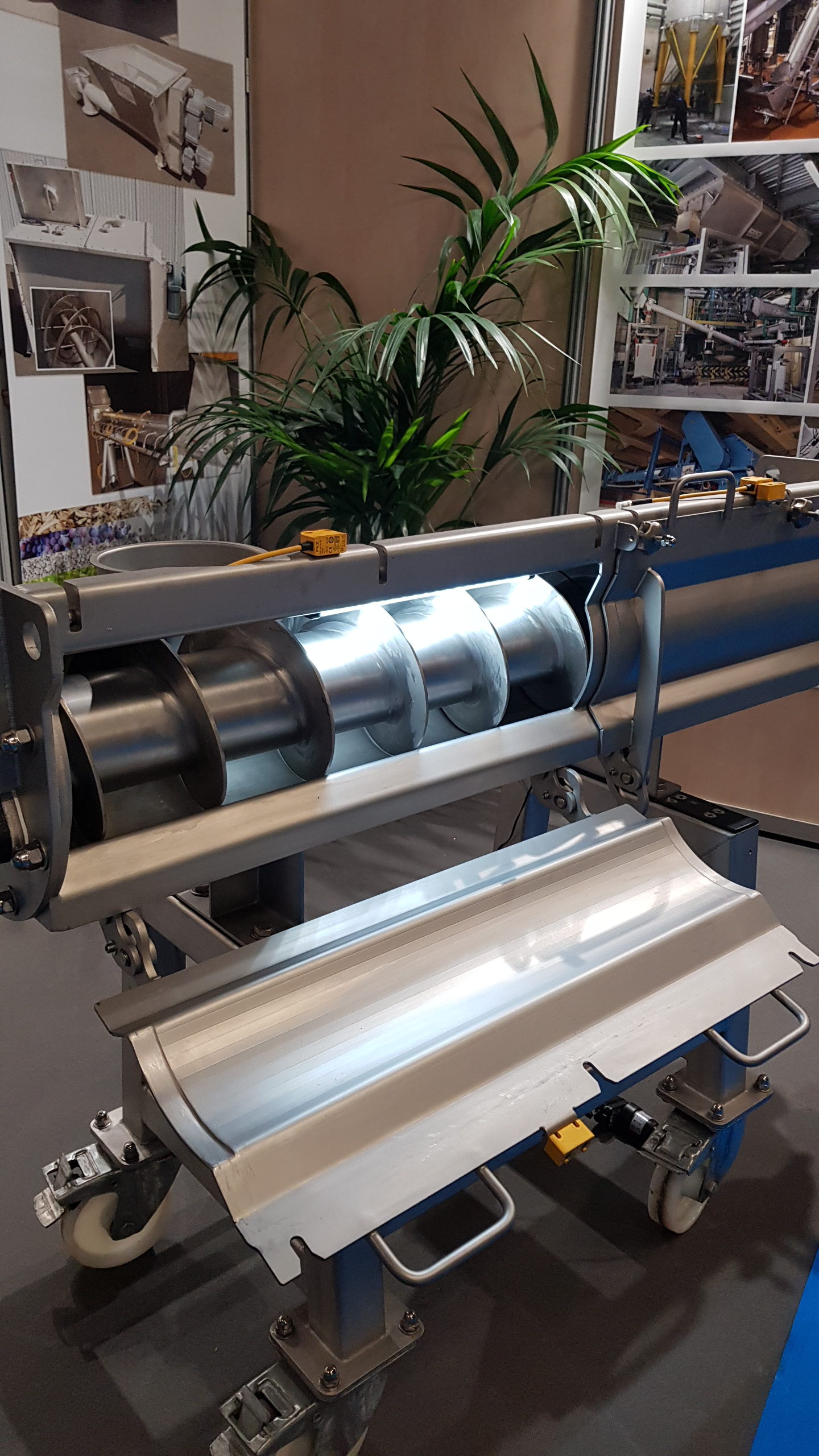 Stand corneloup vractech 3